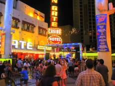 Free live entertainment along the Fremont Street Experience in the evening.